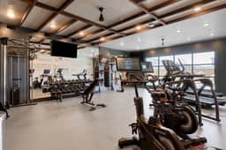 DallasHaus | Pool & Gym, Love Field - Image 4
