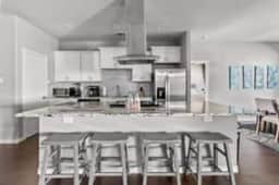 Large 3BD 2BR Lower Bishop Arts Near Downtown Dallas - Image 2