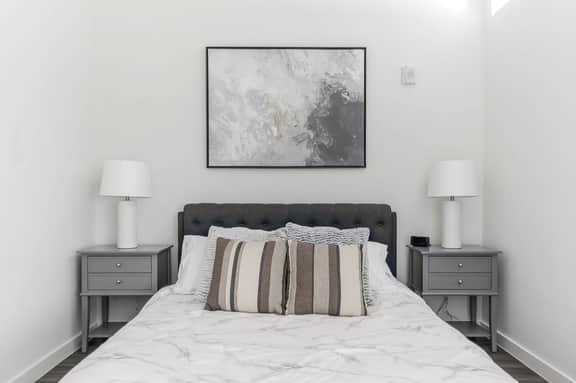 Downtown Modern Bungalow - Image 2