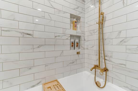 Luxury Townhome | Pet Friendly - Image 5