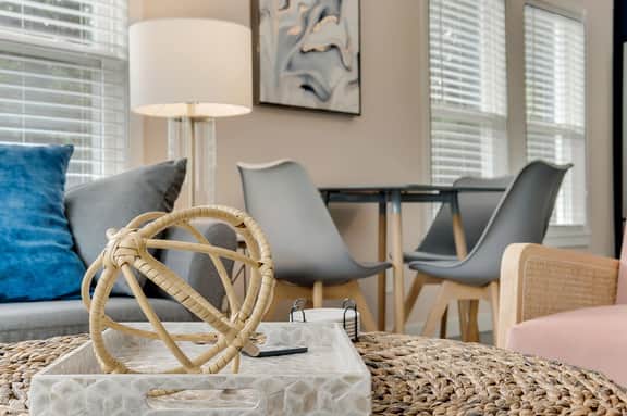 Luxury Townhome | Pet Friendly - Image 4