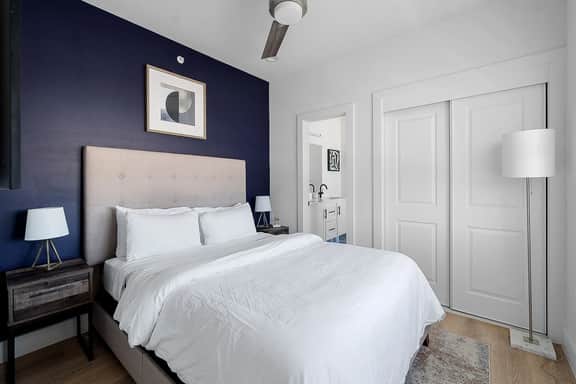 Modern Townhome - Rooftop & Backyard & Garage #2 - Image 3