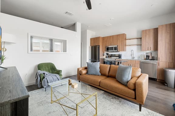 Med & Jet Ease: 1BR Private Backyard DAL | UTSW - Image 1