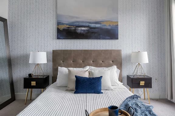 Sapphire Shores | Lakeside Escape, Pet Friendly - Image 1
