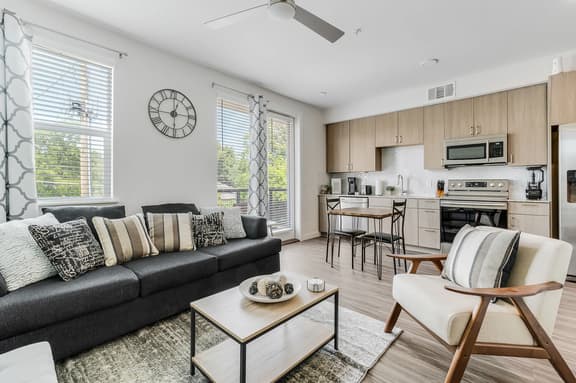 Downtown Modern Bungalow - Image 1