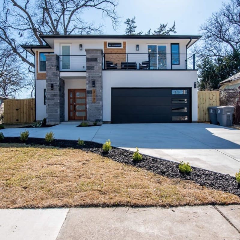Heated Pool Urban Retreat near Downtown Dallas